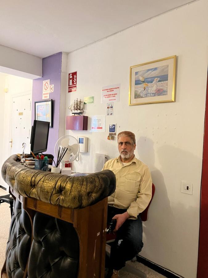 Pension La Parada Αλικάντε Εξωτερικό φωτογραφία
